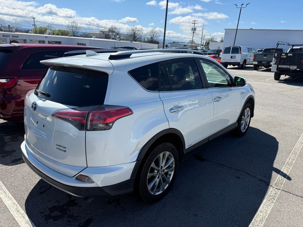 Used 2017 Toyota RAV4 Limited image 4