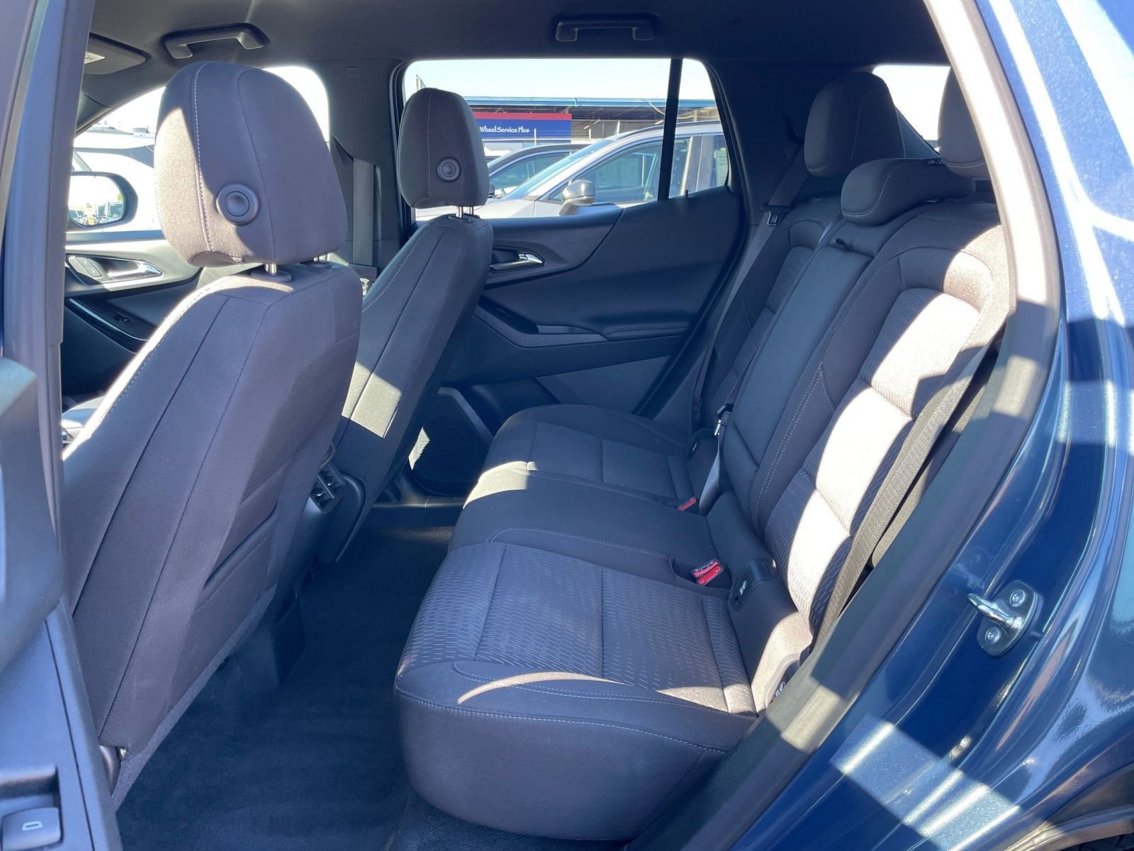 Used 2025 Chevrolet Equinox LT image 24