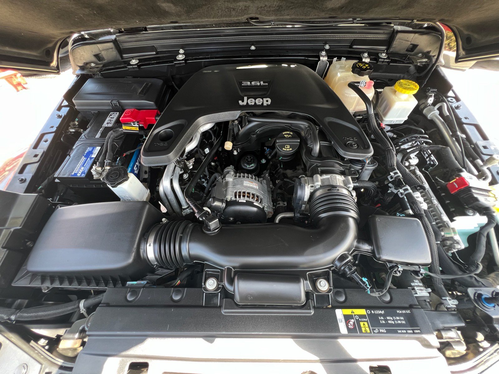 Used 2020 Jeep Gladiator Overland AWD/4WD image 38