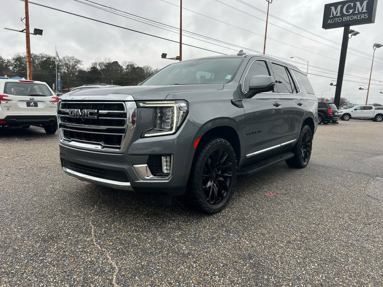 Used 2022 GMC Yukon SLT w/ SLT Premium Package image 12