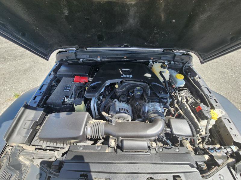 Used 2018 Jeep Wrangler Sport AWD/4WD image 6