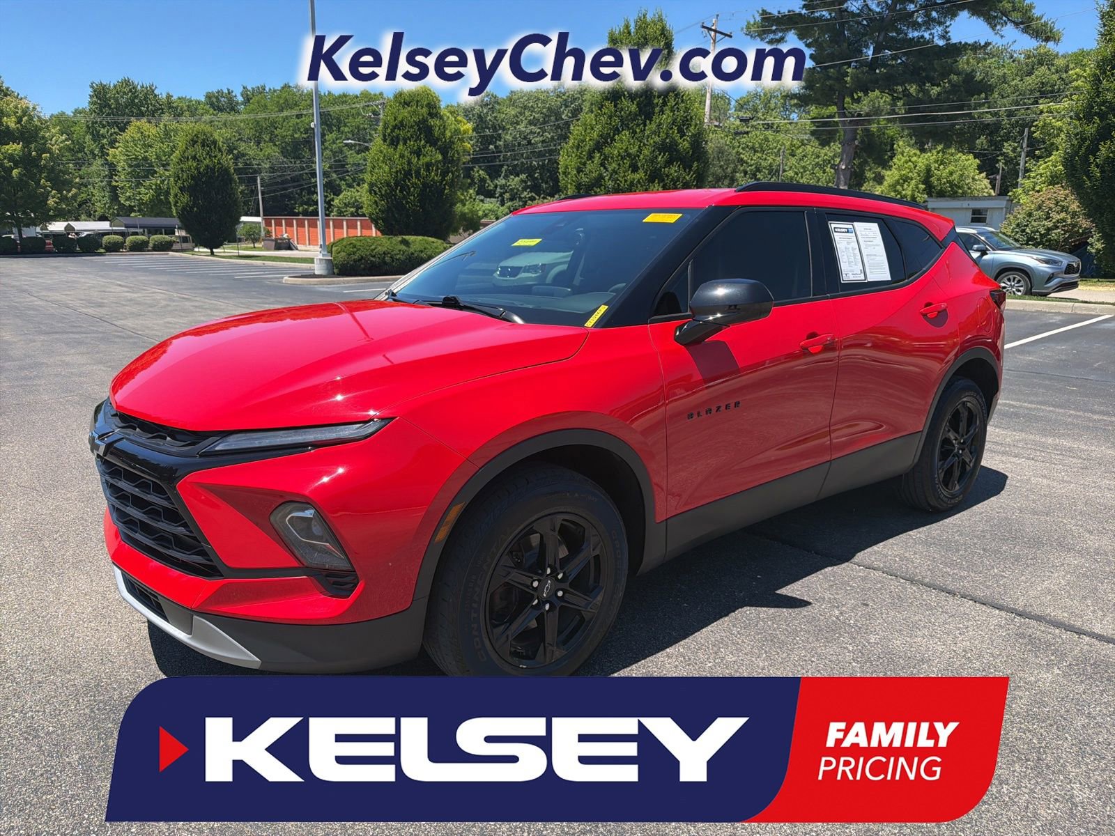 Used 2024 Chevrolet Blazer LT w/ Convenience Package FWD image 1