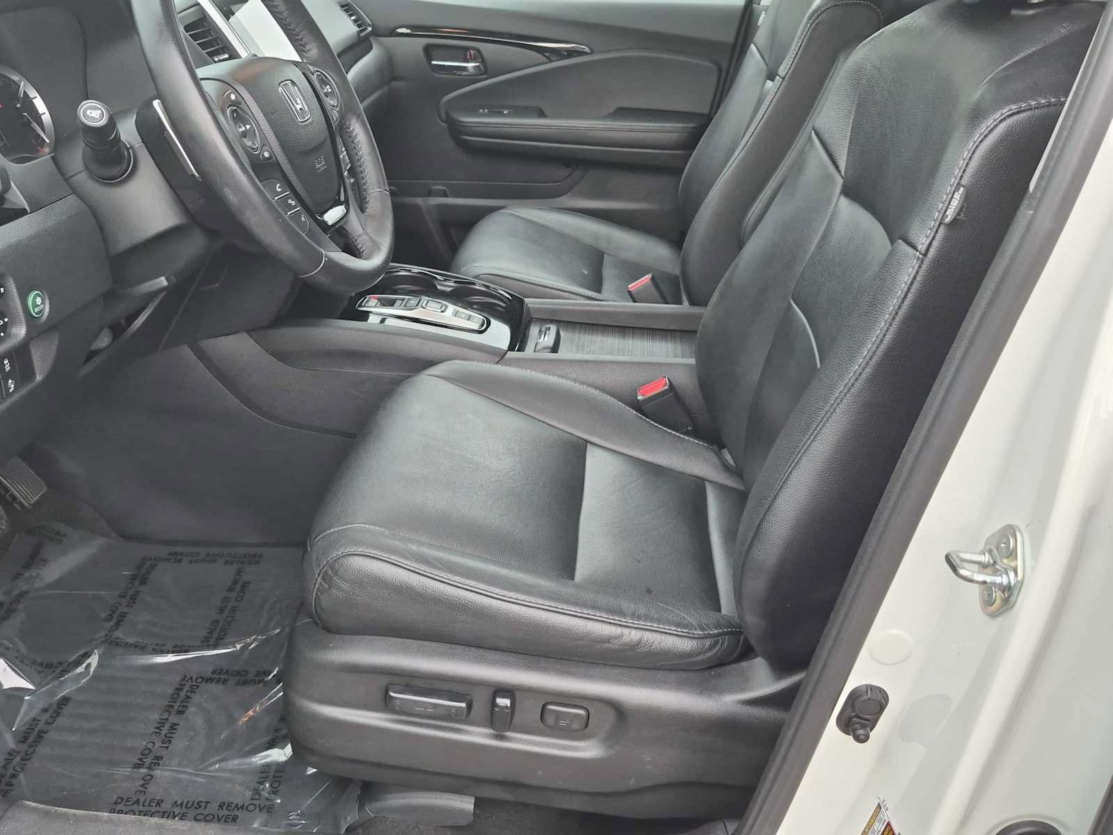 Used 2017 Honda Pilot Touring image 17