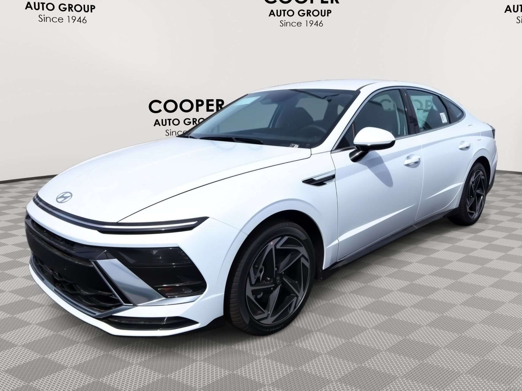 New 2026 Hyundai Sonata SEL FWD image 3