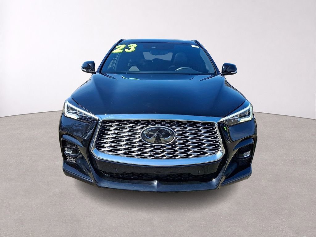 Used 2023 INFINITI QX55 Essential image 2