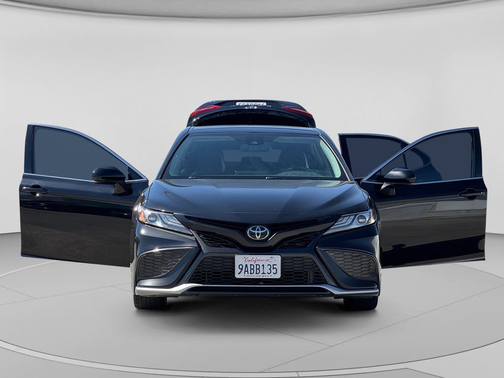 Used 2022 Toyota Camry XSE FWD image 29
