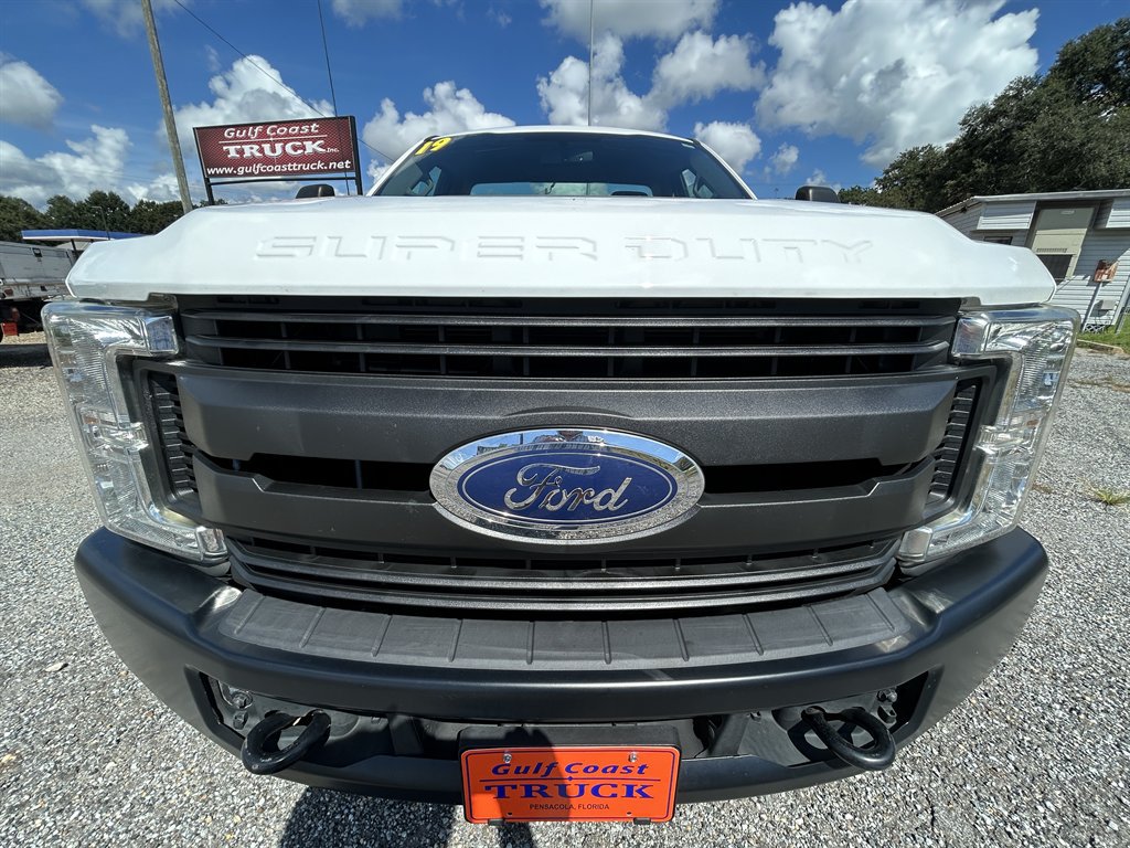 Used 2019 Ford F250 XL RWD image 2