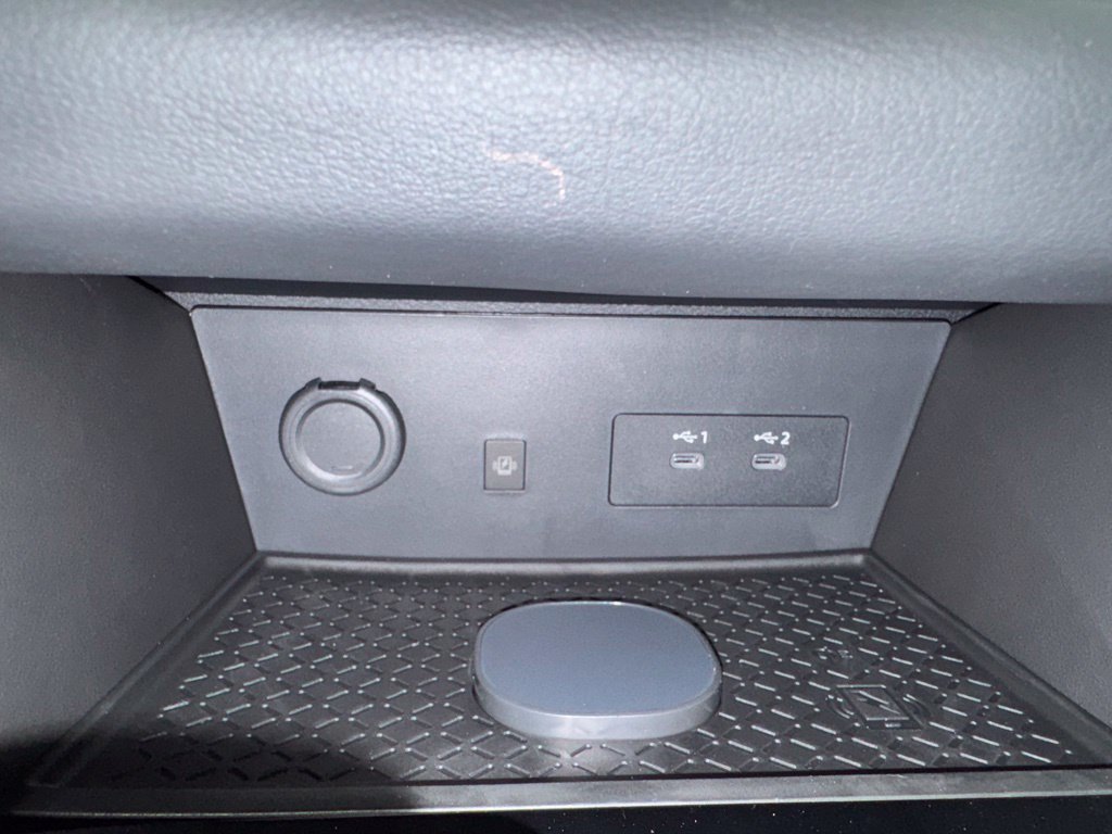 New 2026 Nissan Pathfinder Platinum w/ Accent Package AWD/4WD image 17