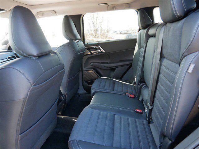 New 2026 Mitsubishi Outlander SE AWD/4WD image 5