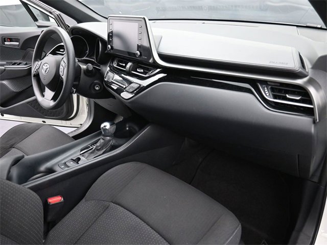 Used 2019 Toyota C-HR XLE image 16