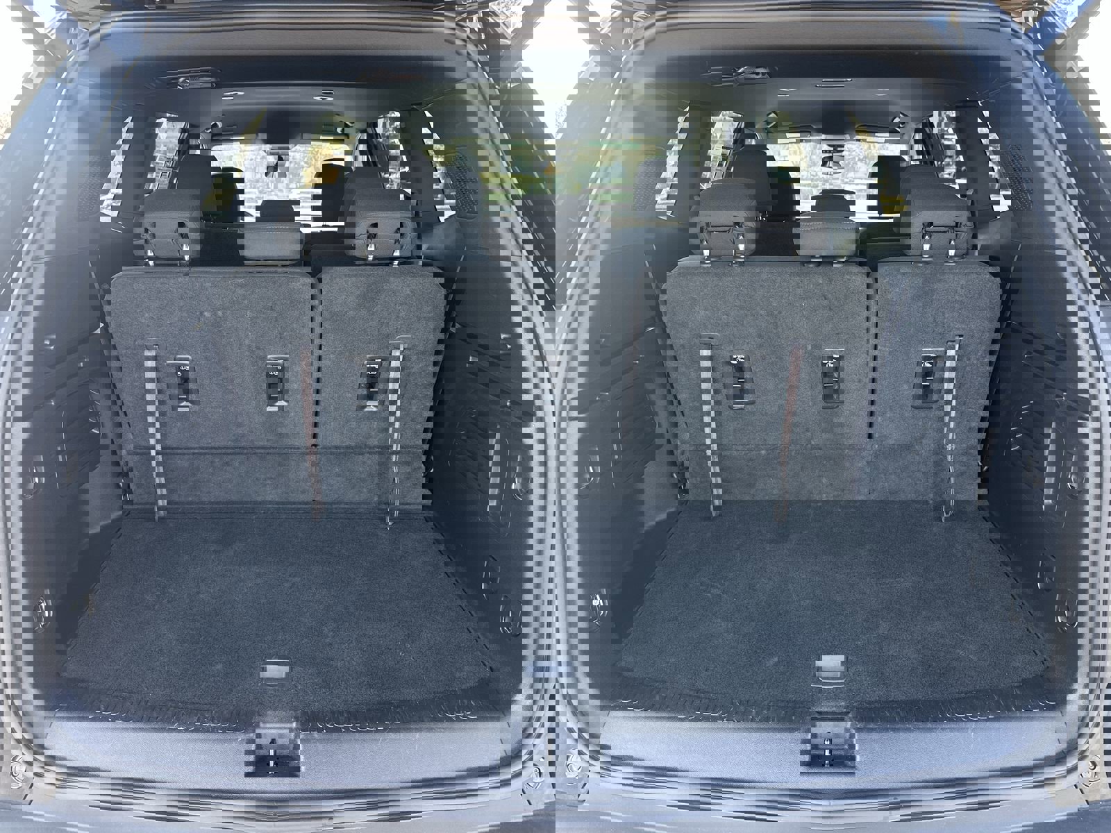 Used 2025 GMC Acadia Elevation image 33