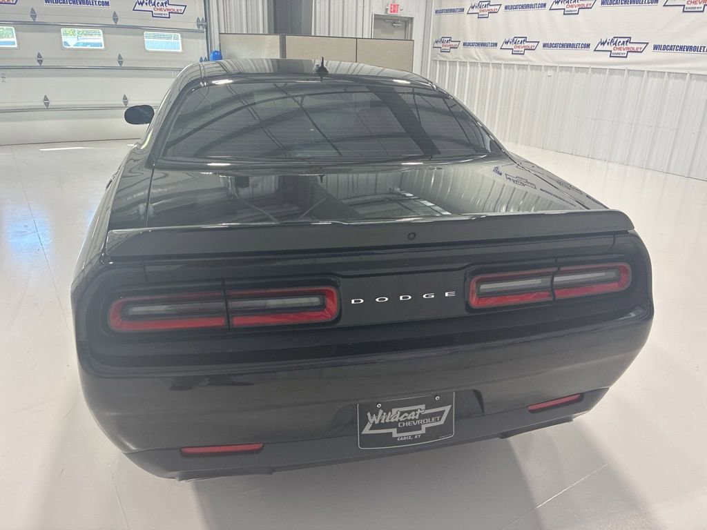 Used 2020 Dodge Challenger R/T w/ Driver Convenience Group RWD image 5