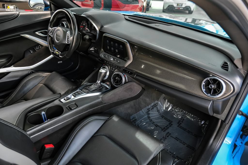 Used 2023 Chevrolet Camaro SS RWD image 10