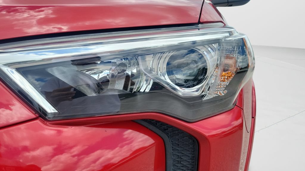 Certified 2021 Toyota 4Runner SR5 Premium w/ Moonroof Package AWD/4WD image 25
