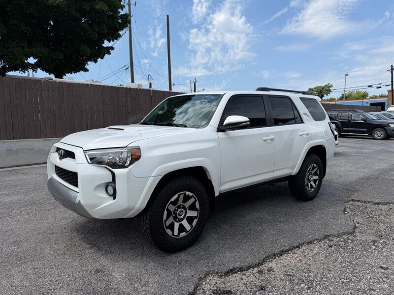 Used 2019 Toyota 4Runner TRD Off-Road Premium AWD/4WD image 7
