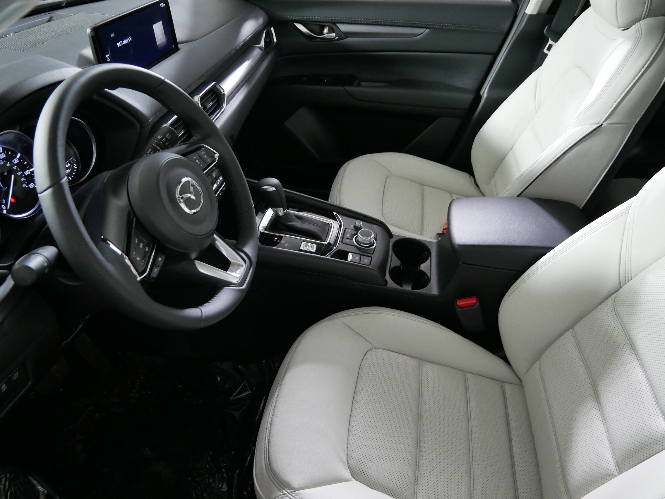 New 2025 MAZDA CX-5 AWD 2.5 S w/ Preferred Package image 4