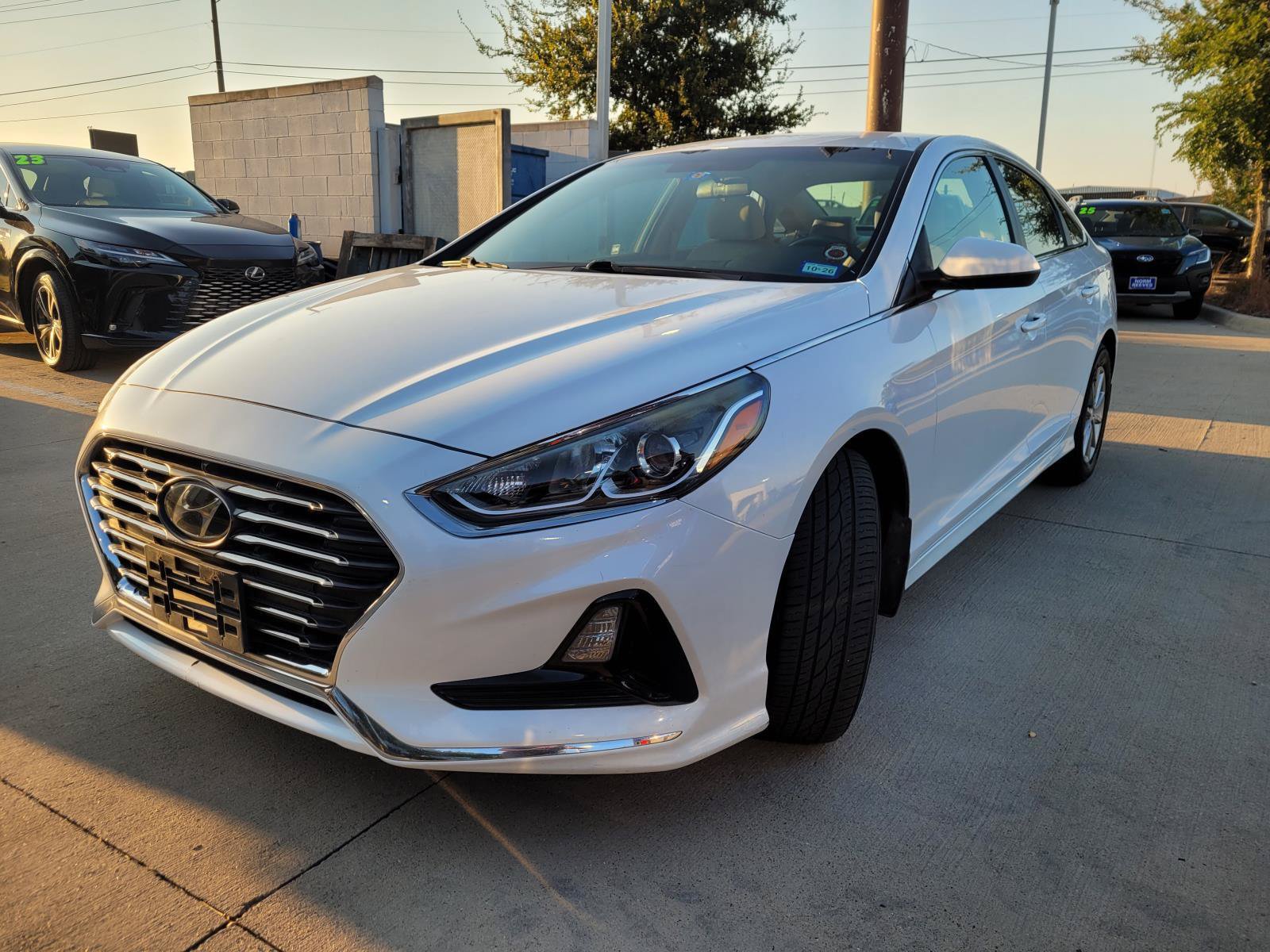 Used 2018 Hyundai Sonata SE FWD image 1