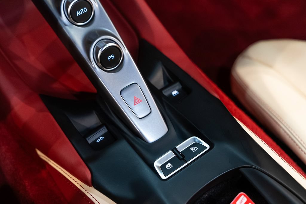 Certified 2022 Ferrari 812 GTS RWD image 40