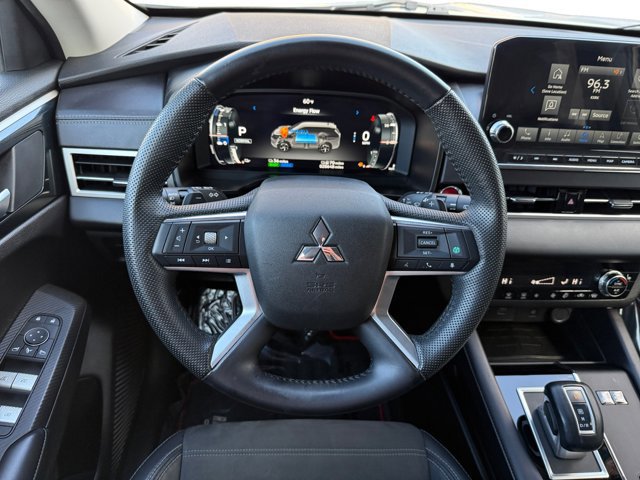 Used 2023 Mitsubishi Outlander SE AWD/4WD image 14