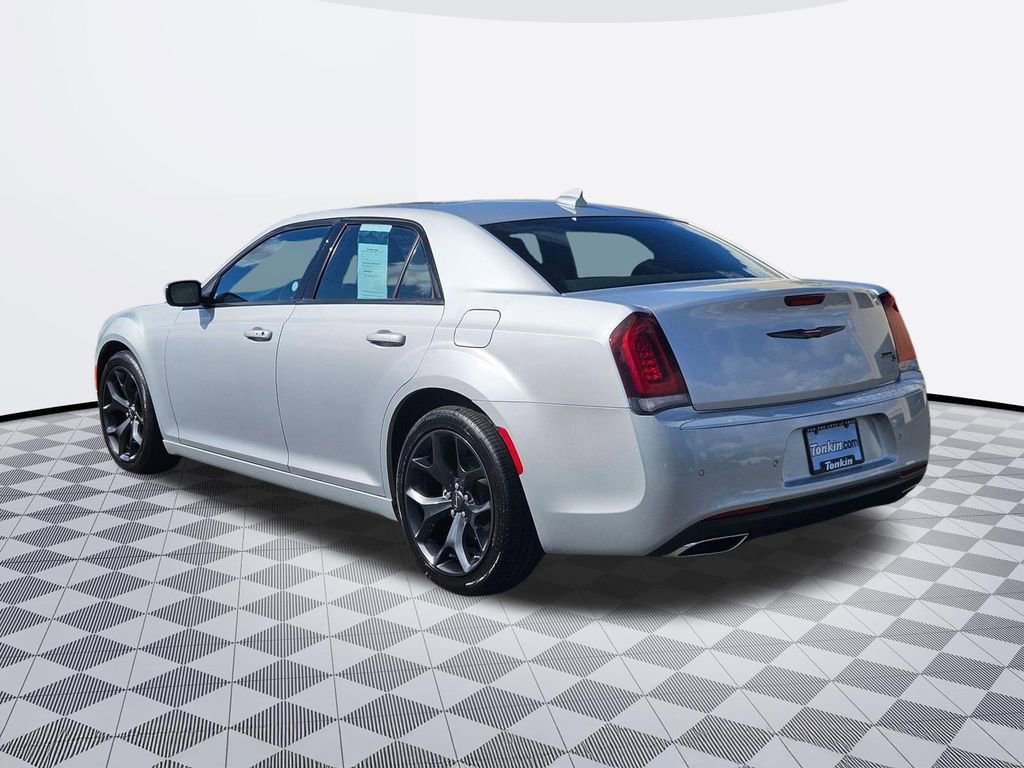 Used 2023 Chrysler 300 S image 4