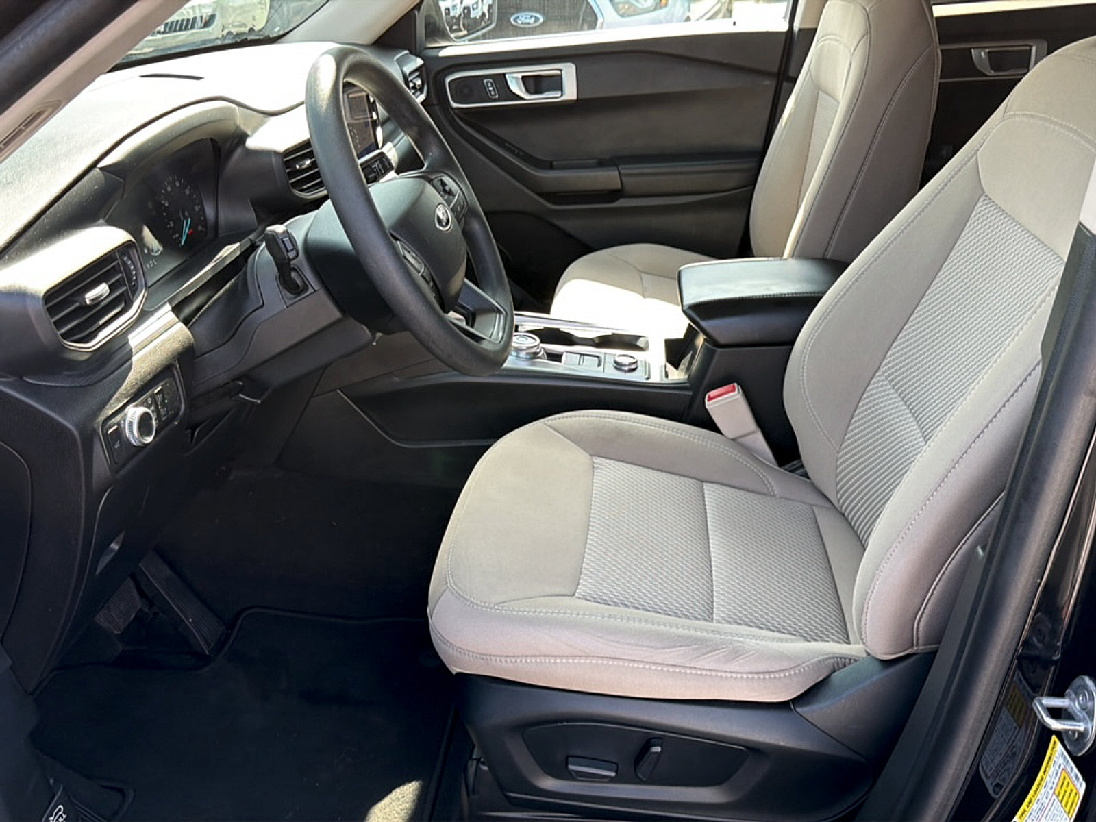 Used 2022 Ford Explorer 4WD image 14