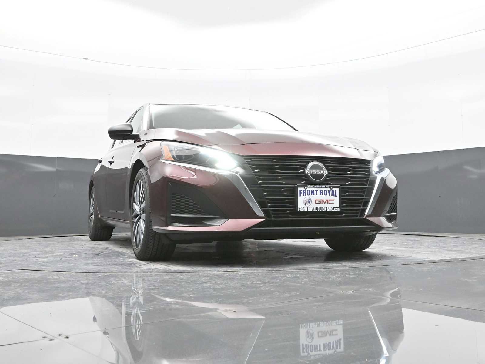 Used 2024 Nissan Altima 2.5 SV image 29