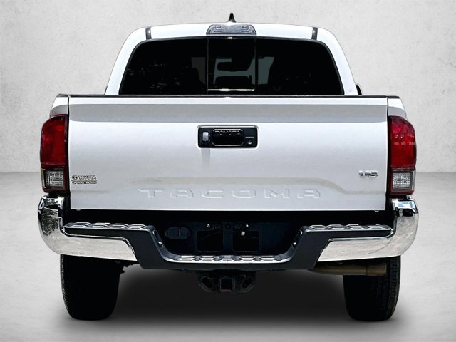 Used 2020 Toyota Tacoma SR5 RWD image 4