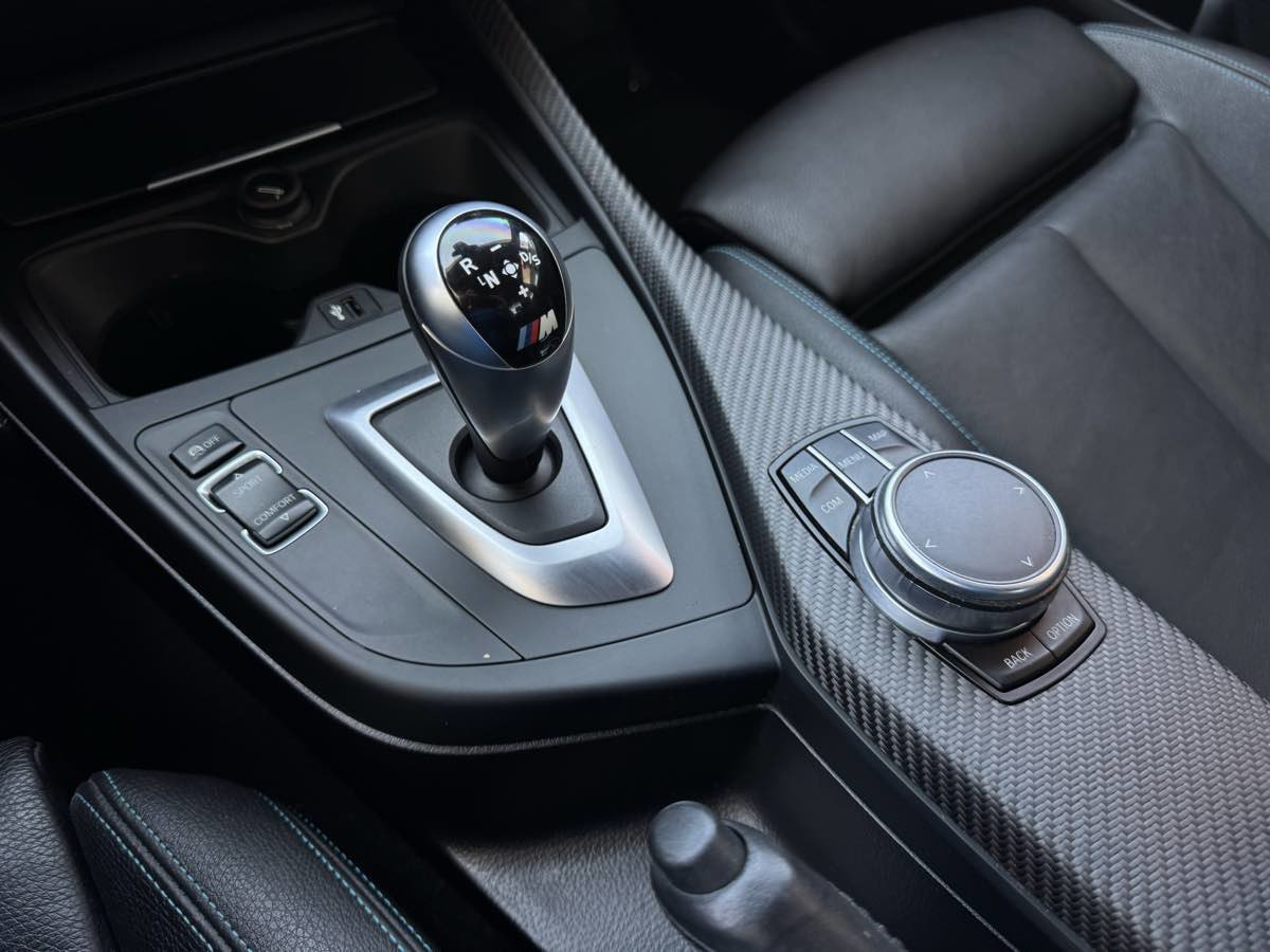 Used 2017 BMW M2 image 17