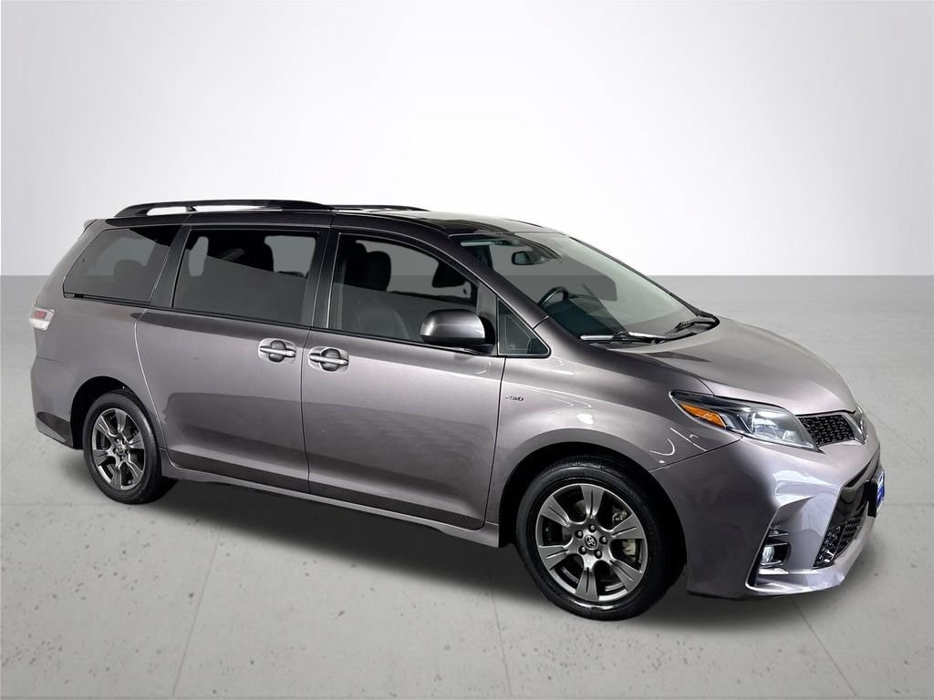 Used 2020 Toyota Sienna SE w/ SE Preferred Package AWD/4WD image 4