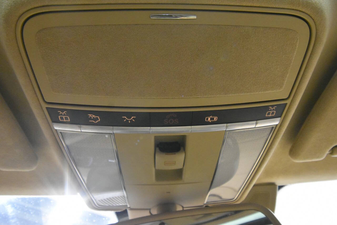Used 2009 Mercedes-Benz CL 63 AMG w/ Premium 2 Pkg image 31