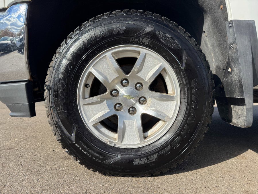 Used 2018 Chevrolet Silverado 1500 LS w/ Trailering Package AWD/4WD image 13