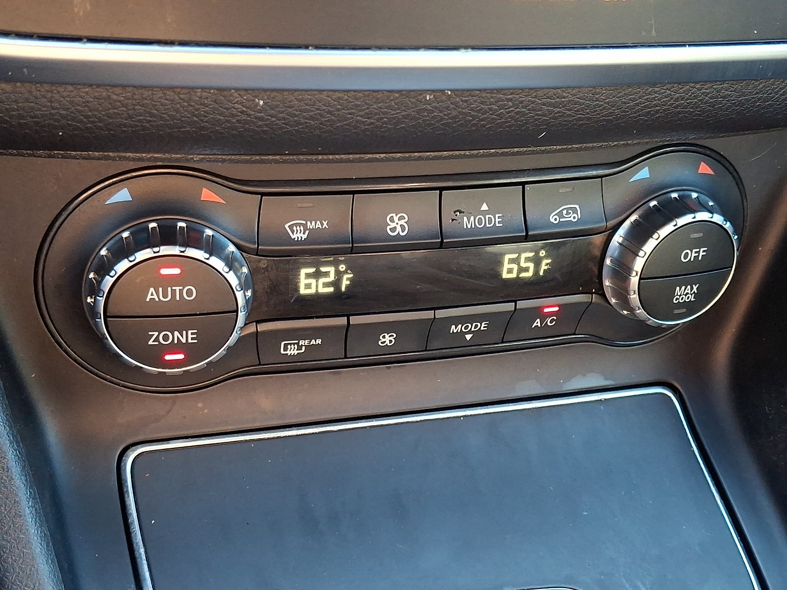 Used 2019 Mercedes-Benz GLA 250 4MATIC image 16