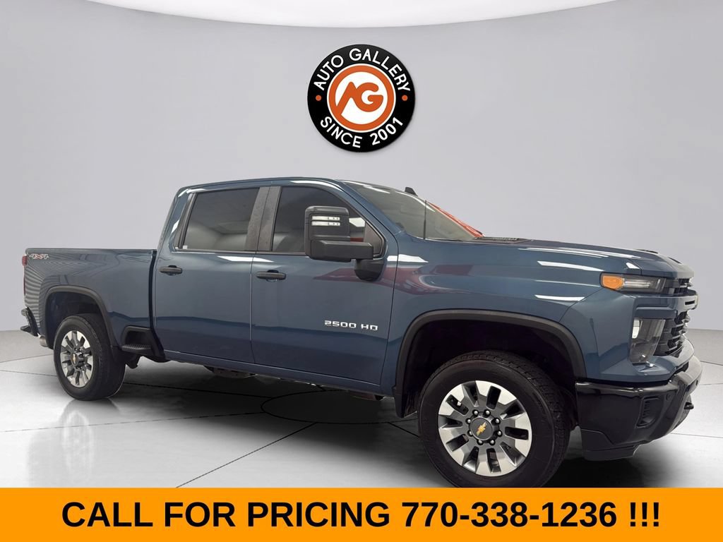 Used 2025 Chevrolet Silverado 2500 Custom w/ Custom Value Package AWD/4WD image 1
