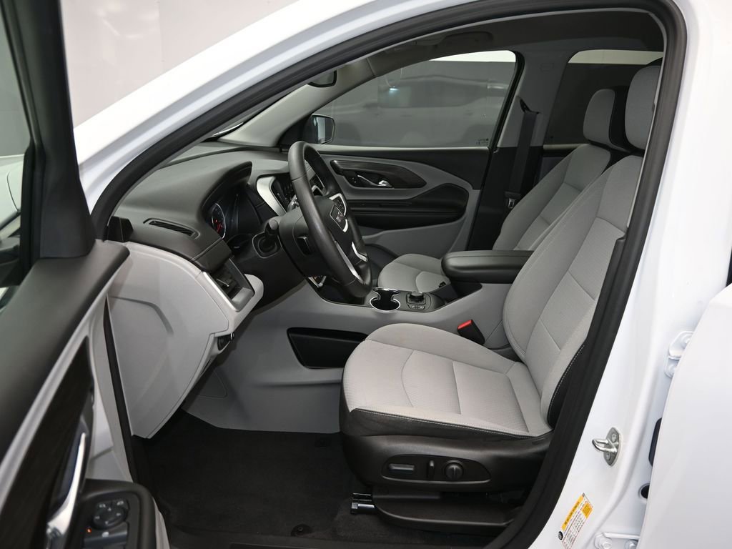 Used 2023 GMC Terrain SLE w/ Driver Convenience Package image 12