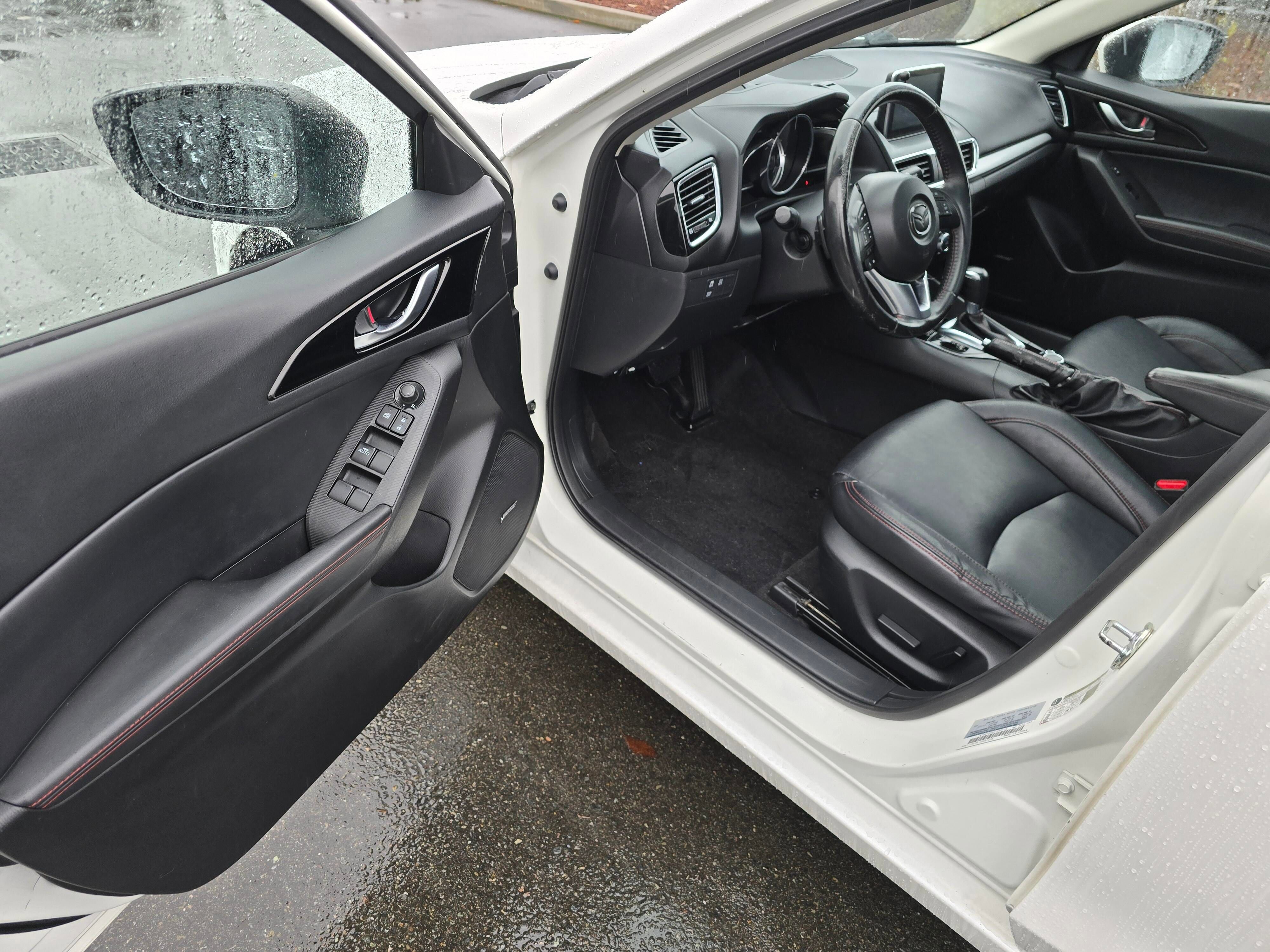 Used 2016 MAZDA MAZDA3 s Touring image 24