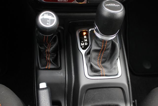Used 2023 Jeep Gladiator Mojave w/ Cold Weather Group image 28