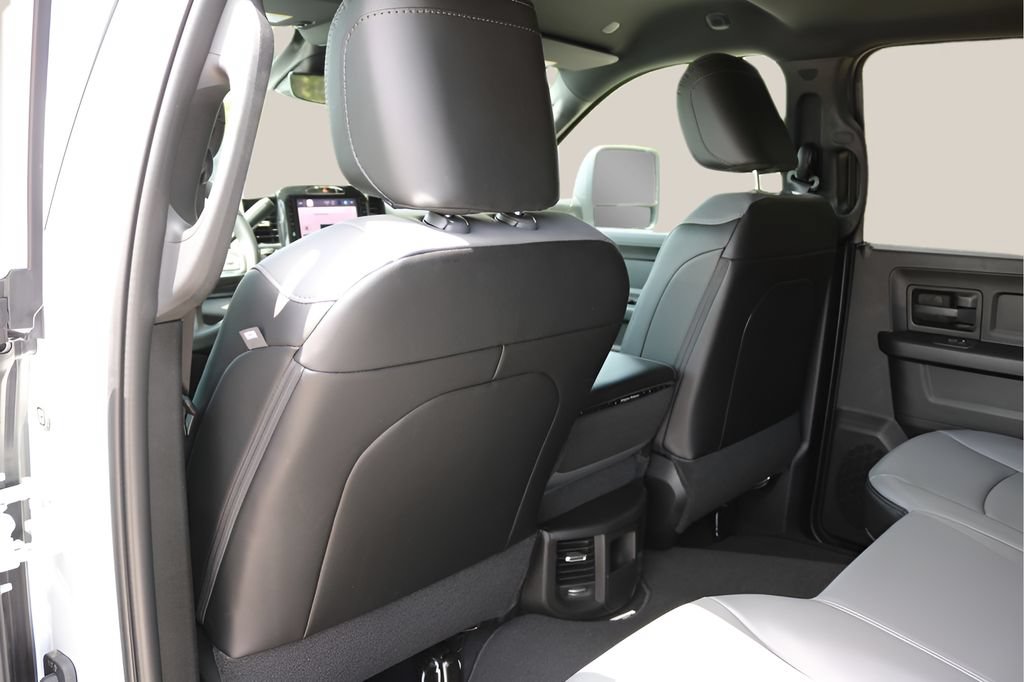 New 2026 RAM 3500 Tradesman AWD/4WD image 15