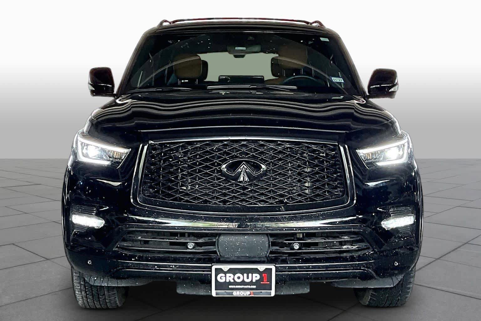 Used 2024 INFINITI QX80 Sensory AWD/4WD image 3