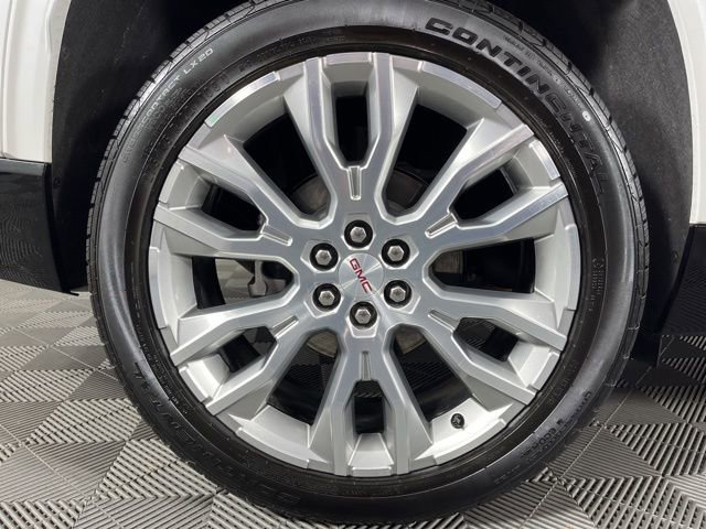 Used 2025 GMC Acadia Denali w/ Super Cruise Package image 16