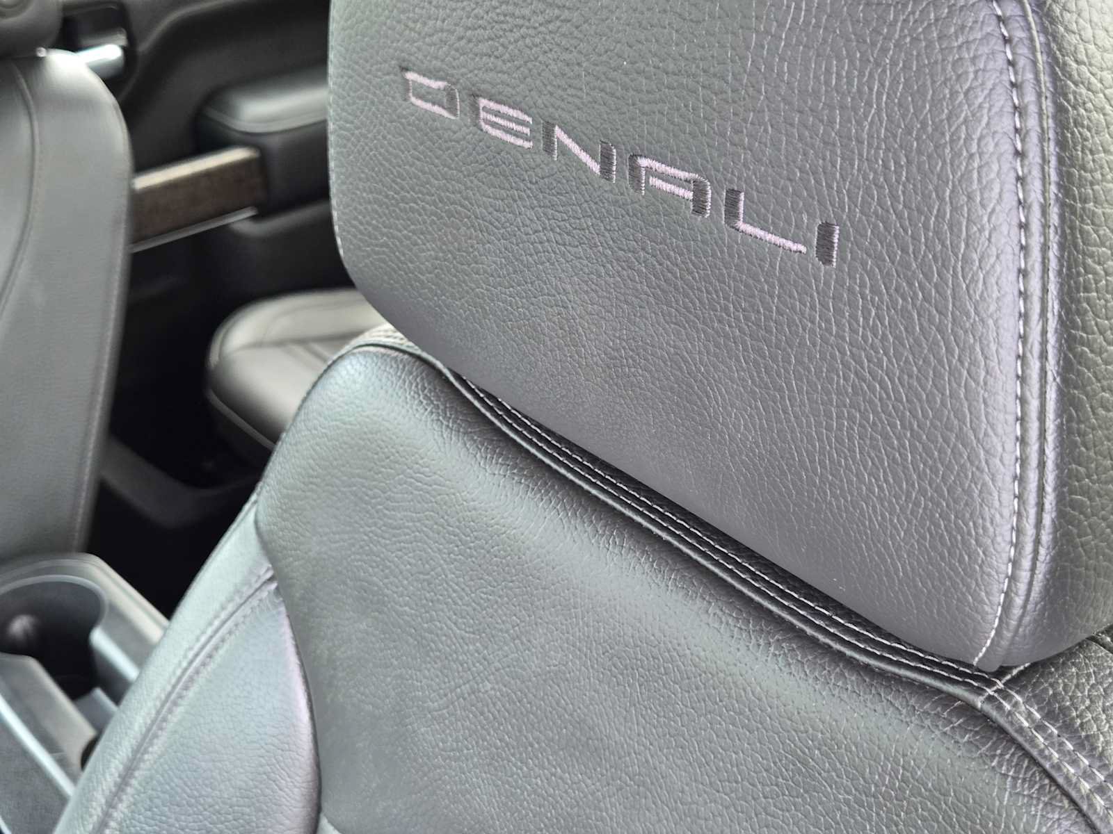 Certified 2022 GMC Sierra 2500 Denali AWD/4WD image 11