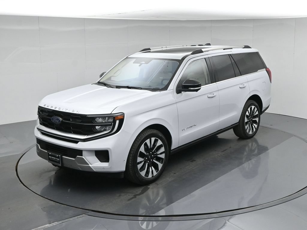 Used 2025 Ford Expedition Platinum w/ Driver's Package AWD/4WD image 44