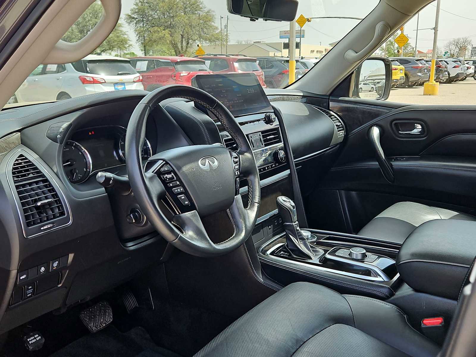 Used 2024 INFINITI QX80 Luxe AWD/4WD image 10