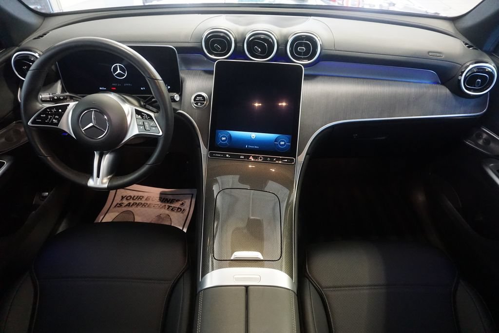 Used 2024 Mercedes-Benz GLC 300 4MATIC image 28