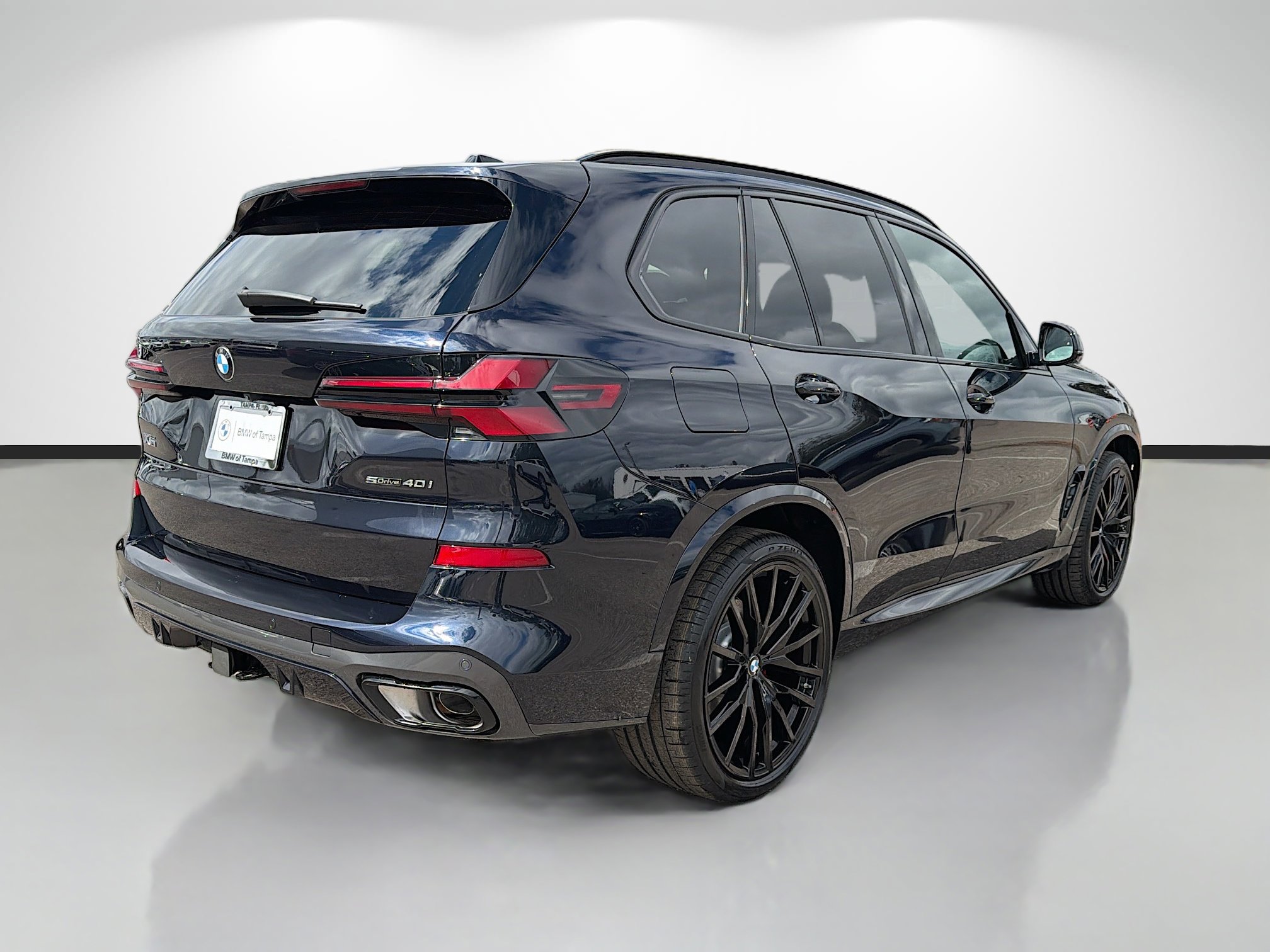 New 2026 BMW X5 sDrive40i w/ M Sport Package image 3