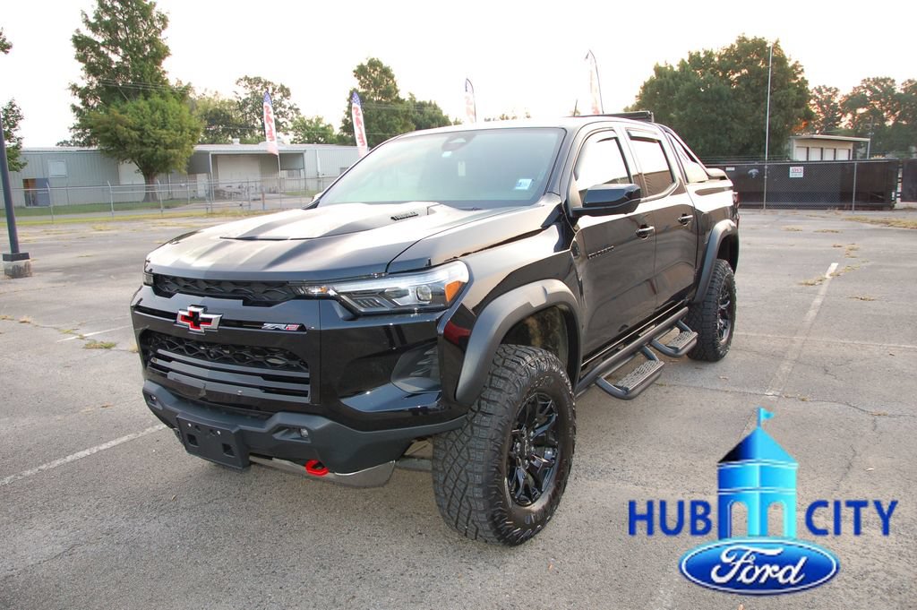 Used 2025 Chevrolet Colorado ZR2 w/ Midnight Edition