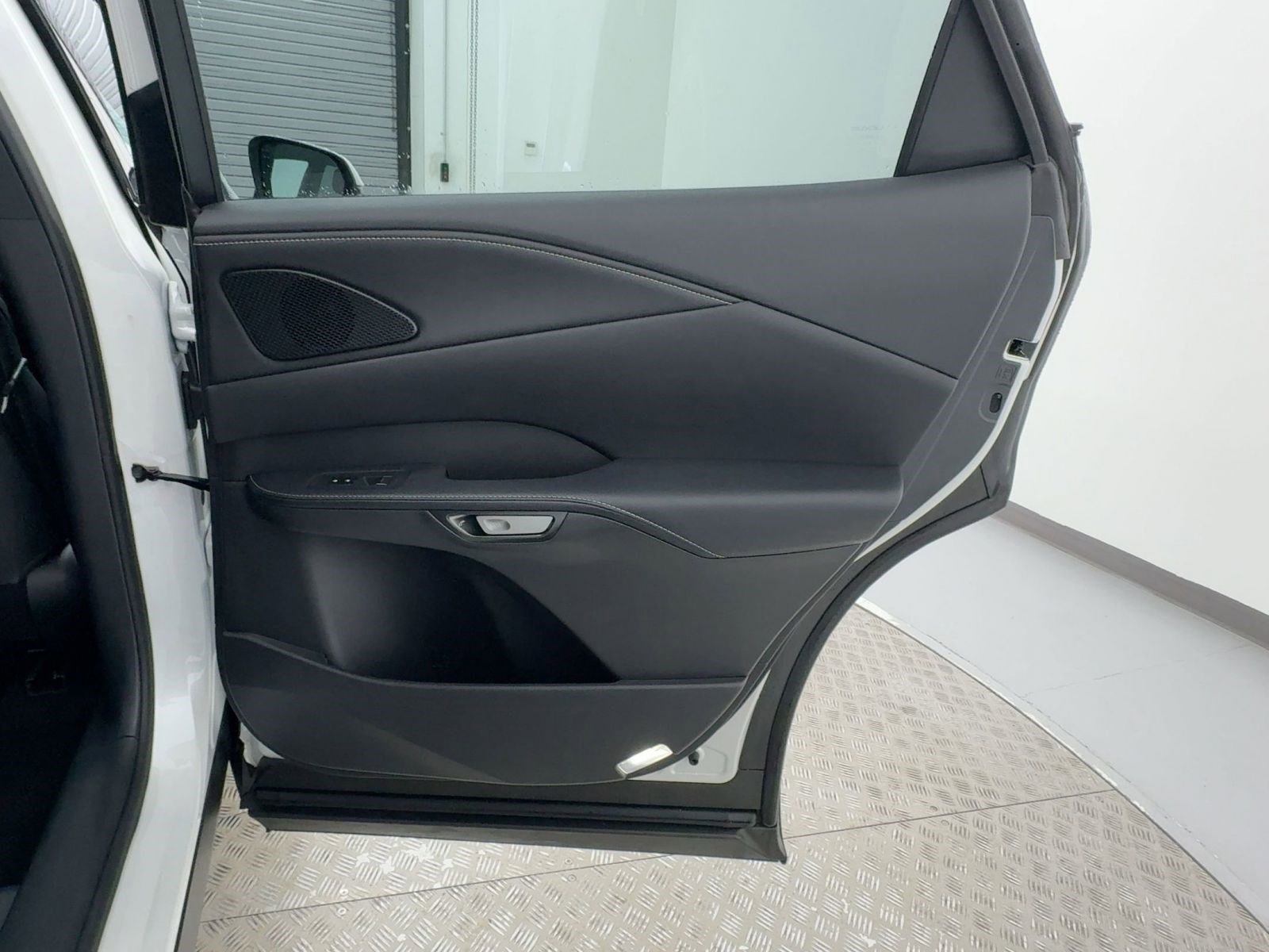 Certified 2025 Lexus RX 350 Premium w/ Accessory Package (Z1) image 31