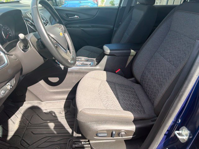Used 2023 Chevrolet Equinox LT AWD/4WD image 22