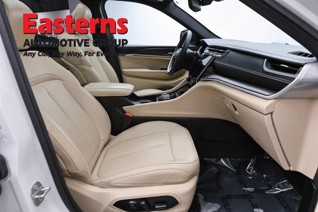Used 2024 Jeep Grand Cherokee Limited 4xe AWD/4WD image 27