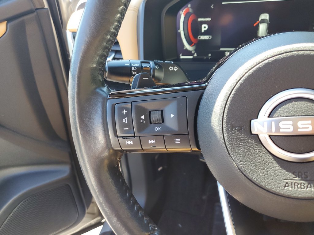 Used 2022 Nissan Rogue Platinum w/ Head-Up Display Package AWD/4WD image 28
