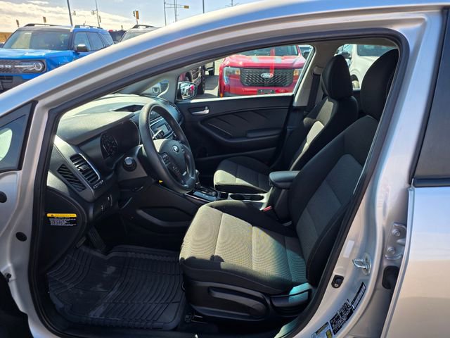 Used 2018 Kia Forte LX image 12